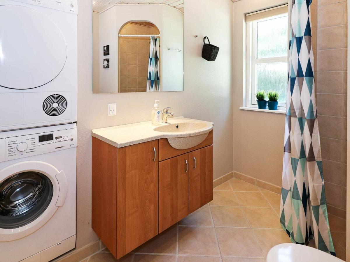 6 Person Holiday Home In Hadsund Odde Ruang foto